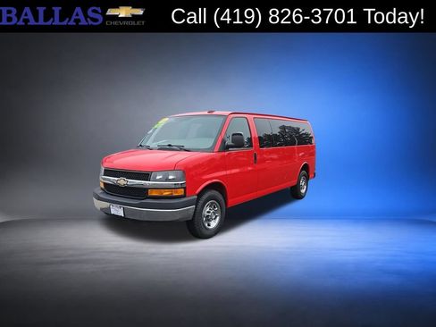 Certified 2016 Chevrolet Express 3500 LT w/ LT Preferred Equipment Group RWD image 4