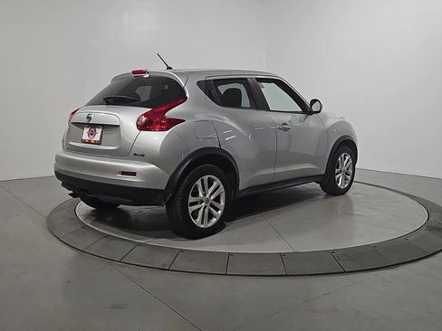 Used 2014 Nissan Juke S FWD image 5