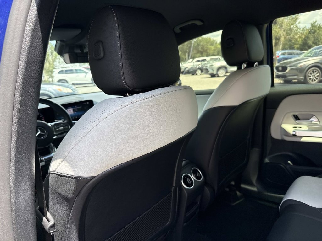 Used 2022 Mercedes-Benz GLB 35 AMG 4MATIC image 14