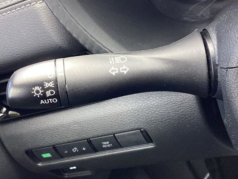 Used 2025 Nissan Sentra SV FWD image 21