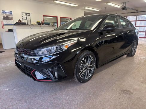 Used 2024 Kia Forte GT-Line w/ GT-Line Premium Package image 3