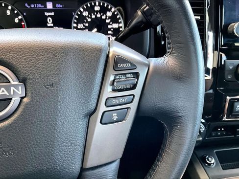 Used 2024 Nissan Titan Platinum Reserve w/ Moonroof Package AWD/4WD image 17