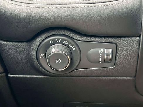 Certified 2022 Dodge Durango GT image 25