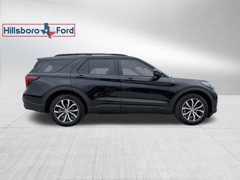 New 2026 Ford Explorer ST-Line w/ Premium Package RWD image 6