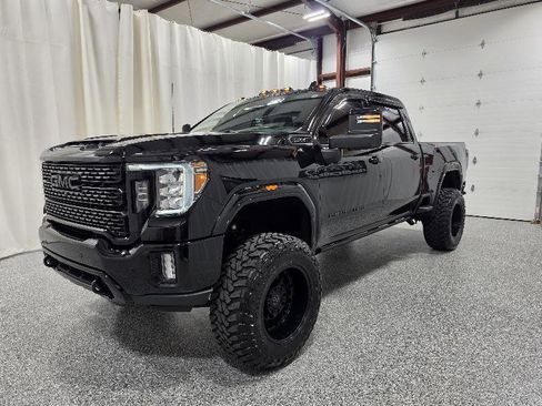 Used 2020 GMC Sierra 2500 Denali w/ Denali Ultimate Package AWD/4WD image 2