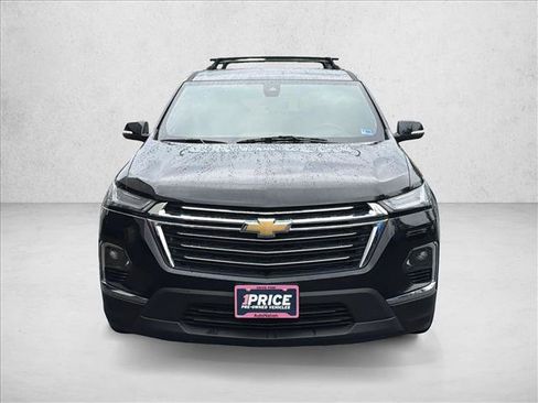 Used 2023 Chevrolet Traverse LT w/ LPO, 'HIT The Road' Package AWD/4WD image 2