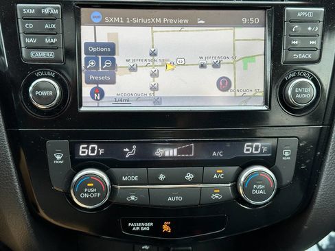 Used 2016 Nissan Rogue SL w/ SL Premium Package image 44