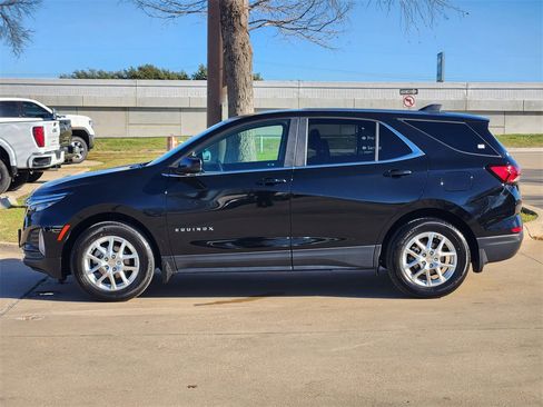 Used 2023 Chevrolet Equinox LT image 4