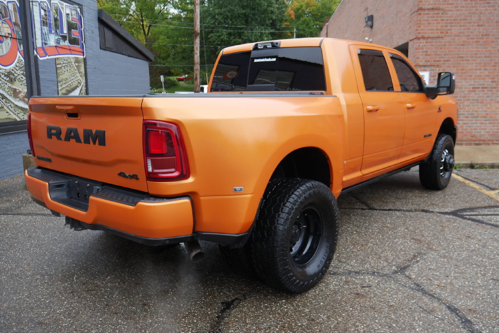 Used 2025 RAM 3500 Laramie AWD/4WD image 4
