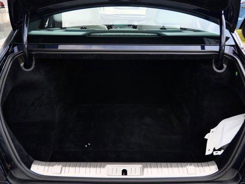 Used 2017 Rolls-Royce Ghost image 28