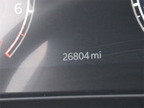 Used 2024 Jeep Grand Cherokee L Limited w/ Luxury Tech Group II image 20