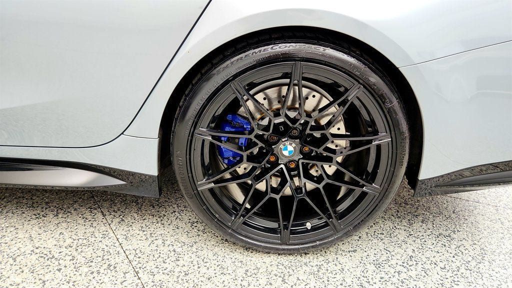 Used 2023 BMW M3 Competition w/ M Carbon Exterior Package AWD/4WD image 9