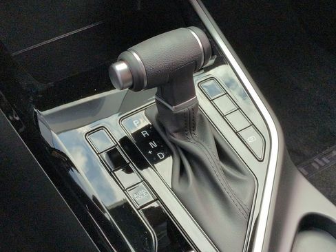New 2026 Kia Niro LX FWD image 16