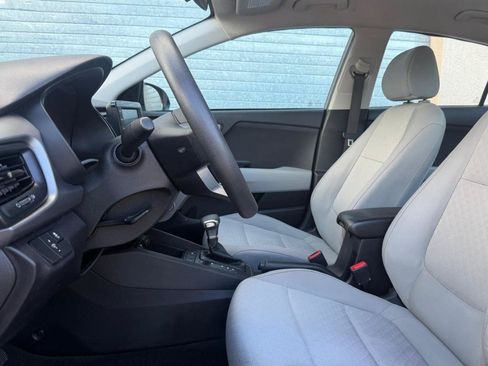 Used 2019 Kia Rio S FWD image 13