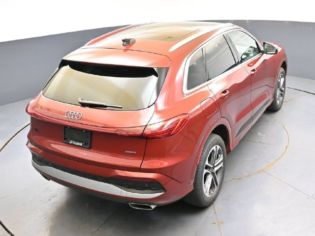 Used 2025 Audi Q5 Premium Plus w/ Premium Plus AWD/4WD image 40