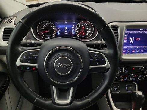 Used 2018 Jeep Compass Latitude w/ Popular Equipment Group FWD image 22