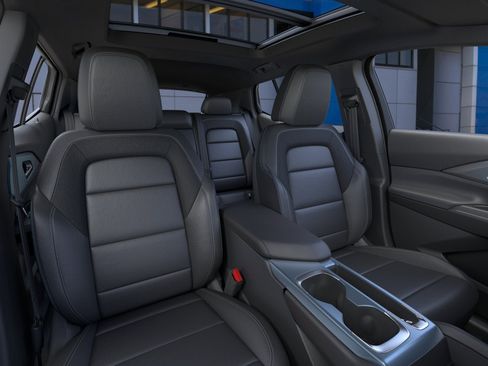 New 2026 Chevrolet Equinox EV LT w/ Convenience Package II FWD image 30
