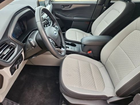 Used 2023 Ford Escape Active image 11