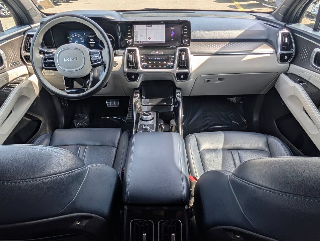 Used 2023 Kia Sorento SX Prestige AWD/4WD image 11