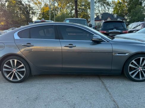 Used 2017 Jaguar XE Prestige image 6