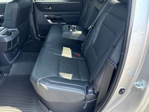 Used 2025 Toyota Tundra Limited AWD/4WD image 17