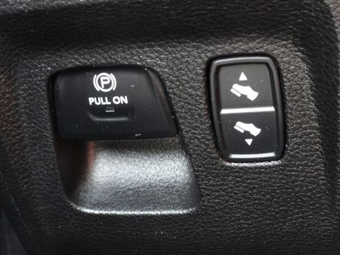 Used 2021 RAM 1500 Laramie w/ Night Edition AWD/4WD image 26