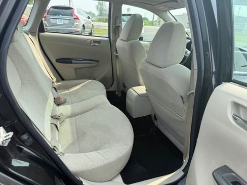 Used 2011 Subaru Impreza 2.5i Premium w/ PWR Moonroof Value Pkg AWD/4WD image 5