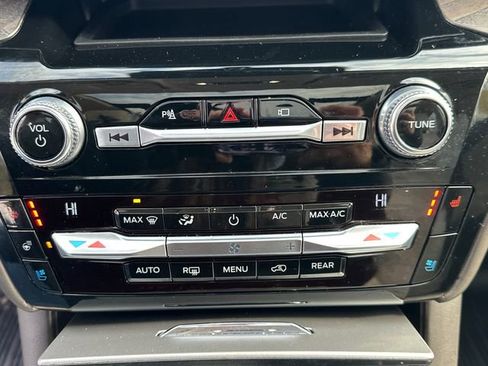 Used 2021 Ford Explorer Platinum w/ Equipment Group 601A image 37