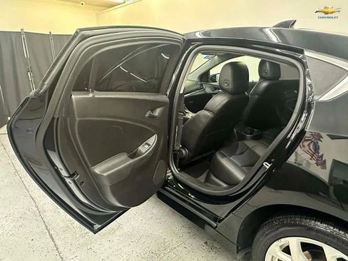 Used 2018 Chevrolet Volt Premier w/ Driver Confidence Package image 11