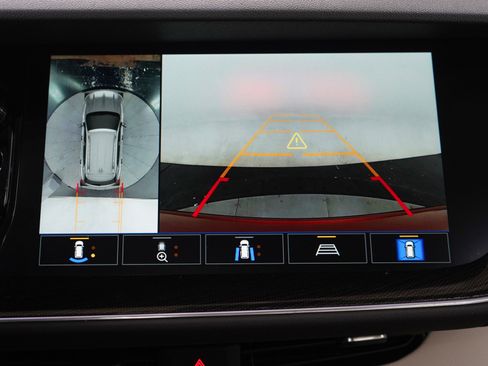 Used 2022 Buick Envision Essence w/ Technology Package I image 27