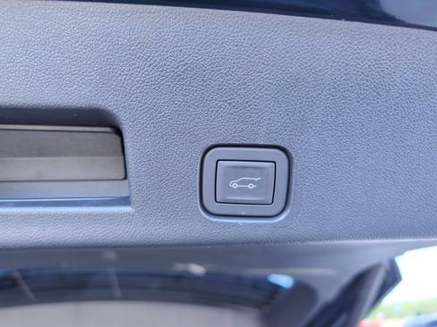 Used 2025 Buick Enclave Sport Touring AWD/4WD image 27