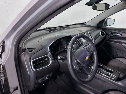 Used 2018 Chevrolet Equinox LT image 9