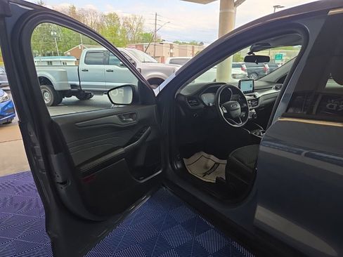 Used 2024 Ford Escape Active AWD/4WD image 11