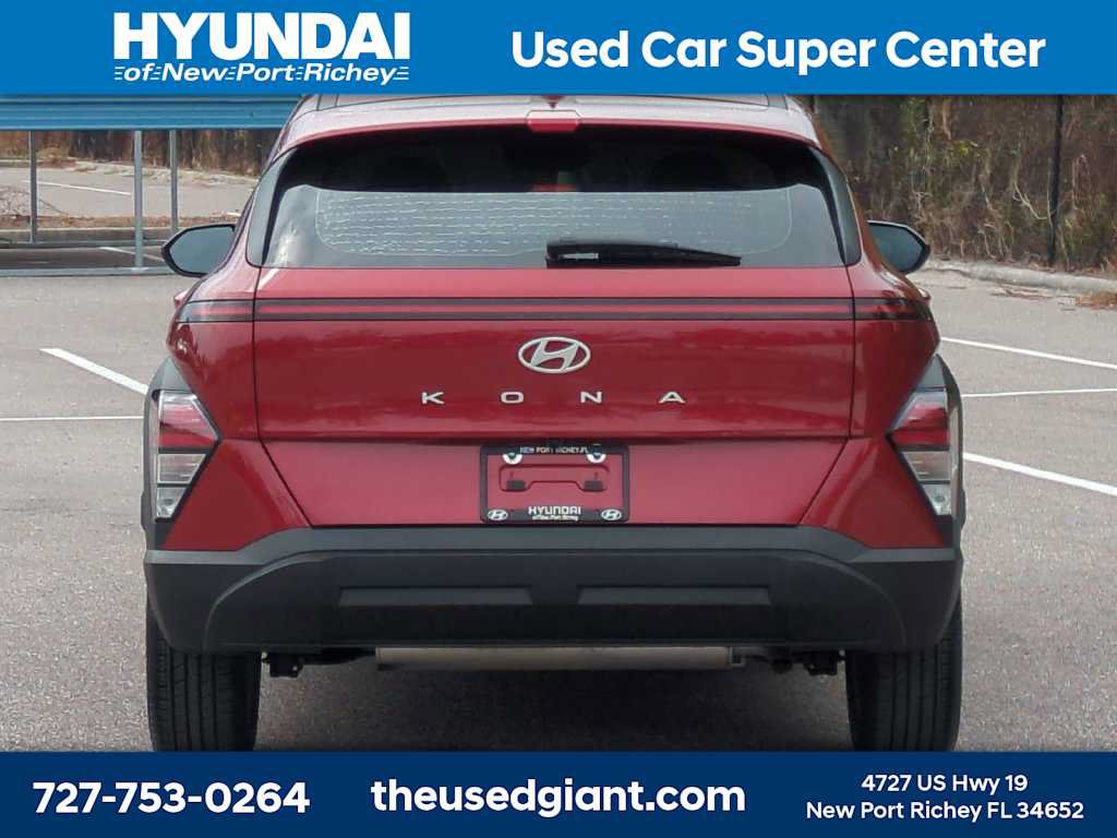 Certified 2024 Hyundai Kona SE FWD image 4