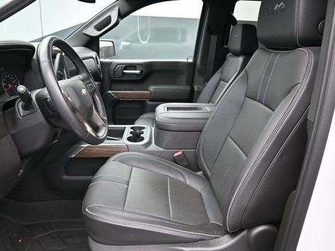 Used 2020 Chevrolet Silverado 1500 High Country AWD/4WD image 12