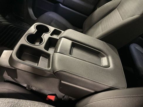Used 2022 Chevrolet Silverado 1500 Custom image 32