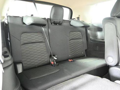 Used 2024 Nissan Pathfinder SV w/ SV Premium Package AWD/4WD image 16