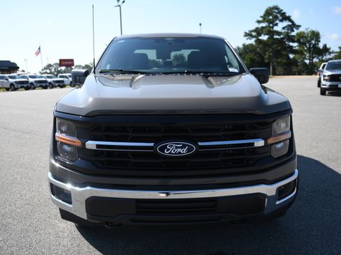 New 2026 Ford F150 XLT w/ XLT Chrome Appearance Package AWD/4WD image 4