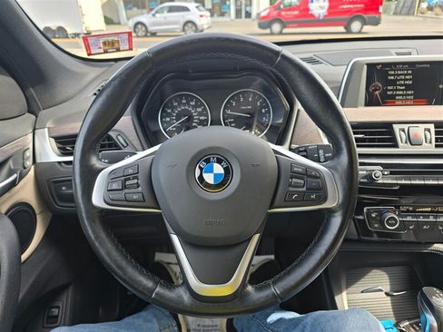 Used 2017 BMW X1 xDrive28i AWD/4WD image 6
