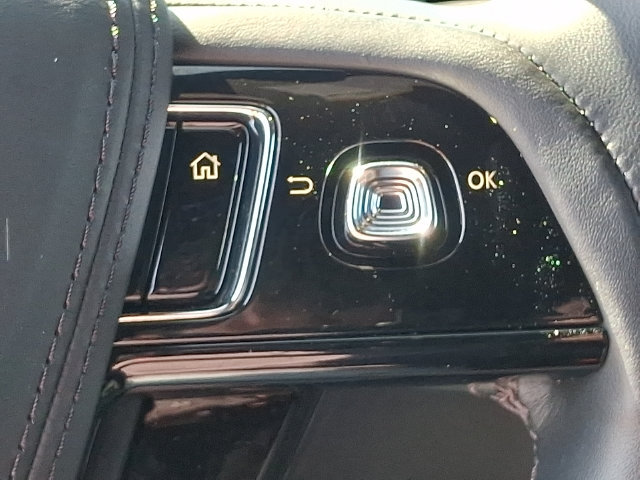 Certified 2025 Lincoln Aviator Black Label AWD/4WD image 22