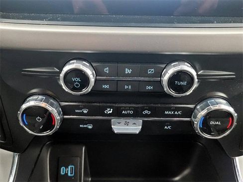 Used 2024 Ford F150 XLT w/ Mobile Office Package image 23