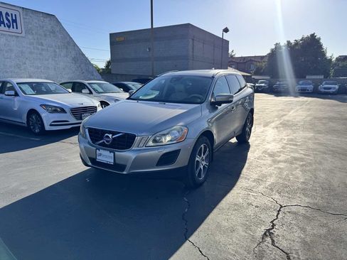 Used 2013 Volvo XC60 T6 AWD/4WD image 11
