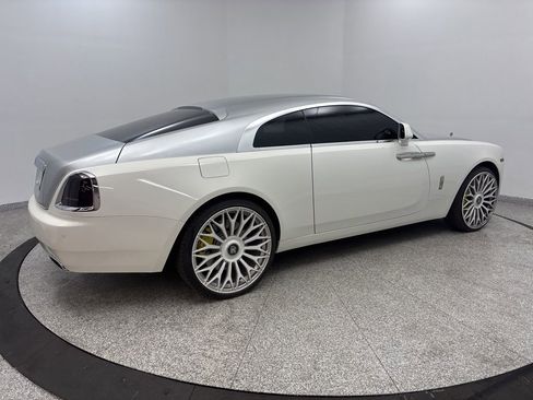Used 2016 Rolls-Royce Wraith image 14