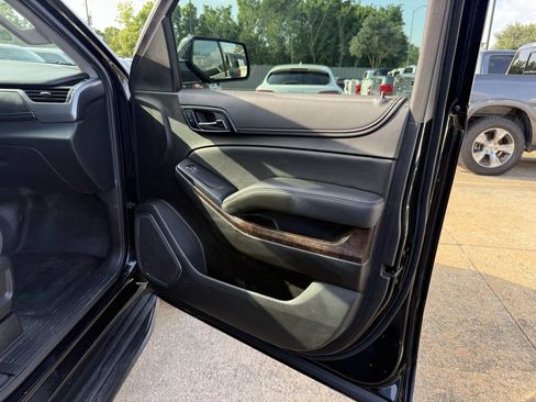 Used 2020 Chevrolet Tahoe 2WD w/ Remote Keyless Entry Package image 11