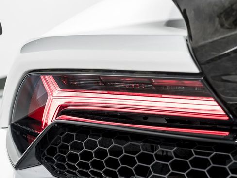 Used 2020 Lamborghini Huracan EVO AWD/4WD image 48