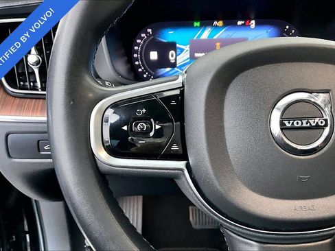 Used 2023 Volvo XC60 B6 Ultimate AWD/4WD image 23