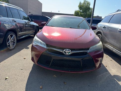 Used 2015 Toyota Camry XSE FWD image 2