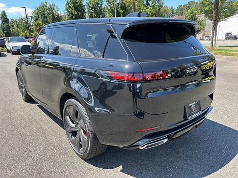 New 2025 Land Rover Range Rover Sport Dynamic SE image 3