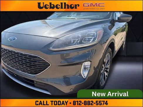 Used 2020 Ford Escape Titanium AWD/4WD image 13