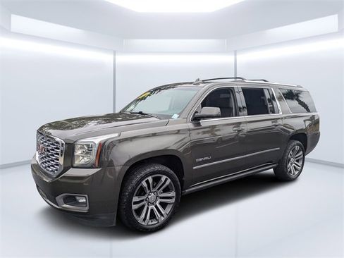 Used 2019 GMC Yukon XL Denali w/ Denali Ultimate Package image 7